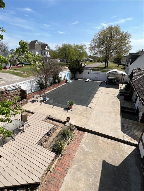 1131 N Broadway Ave, Shawnee, OK 74801 - photo 1