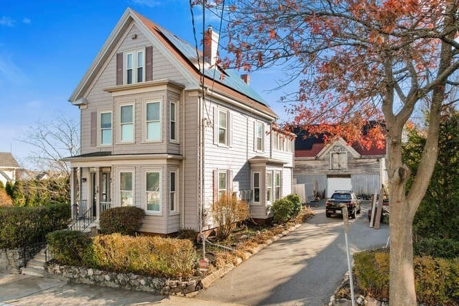 16 Hollingsworth St, Lynn, MA 01902 - photo 1