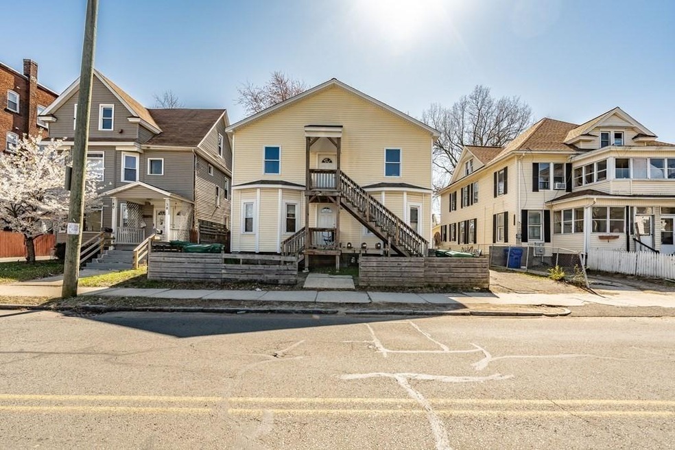 134 White St, Springfield, MA 01108 - photo 1