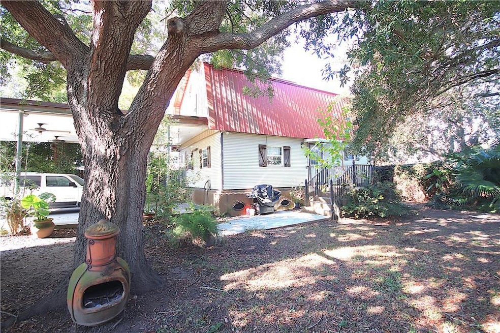 617.5 Victory Dr, Westwego, LA 70094 - photo 1