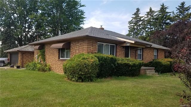 6154 Hess Rd, Saginaw, MI 48601 - photo 1