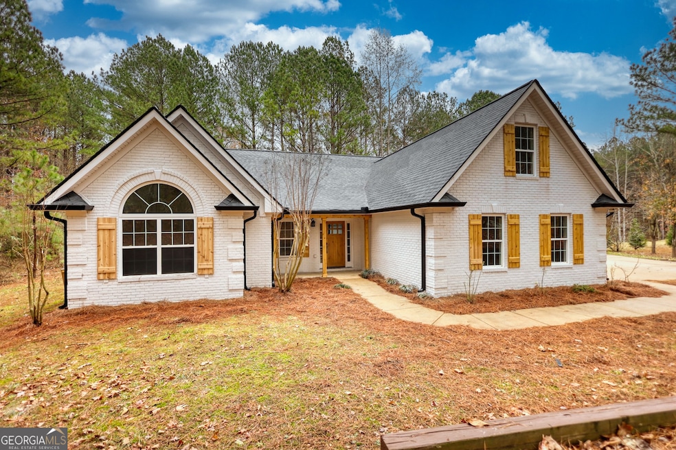 1020 Brenda Ln, Madison, GA 30650 - photo 1