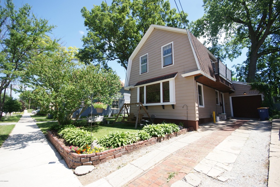 1. Front & Driveway