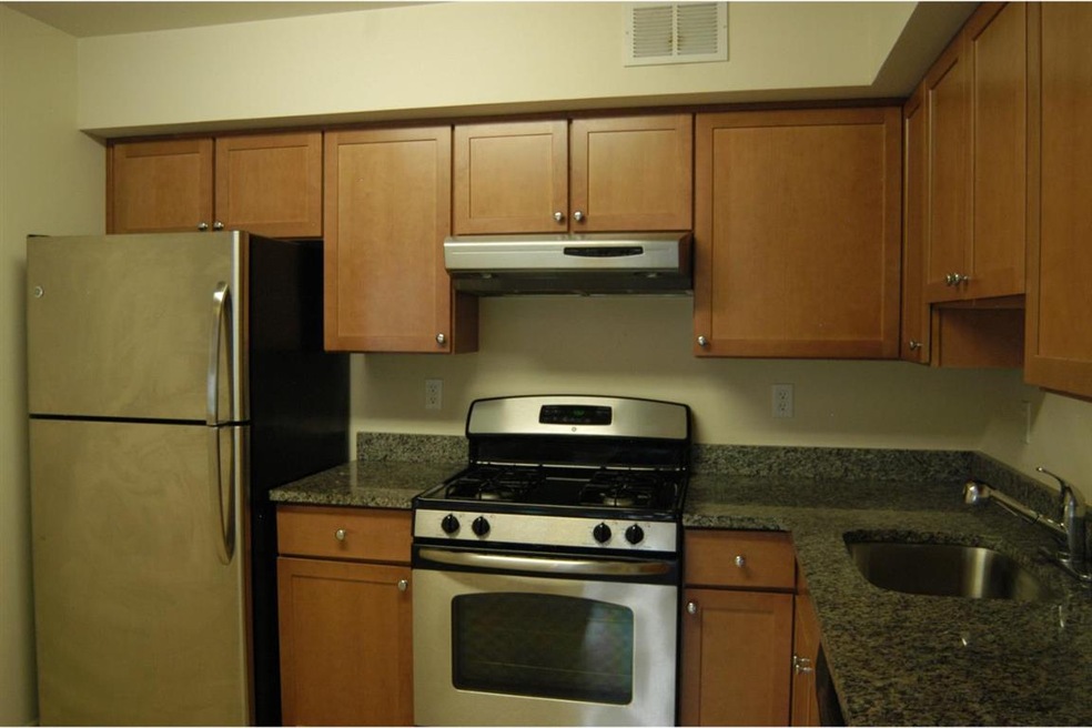 305 Trinity Ct unit 11, Princeton, NJ 08540 - photo 1