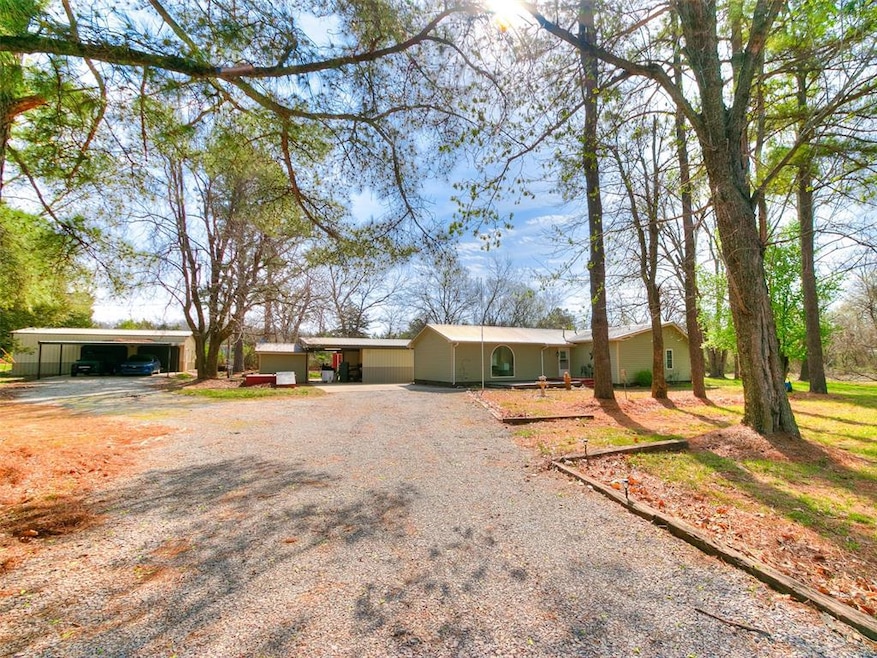 18303 Stevens Rd, Shawnee, OK 74801 - photo 1