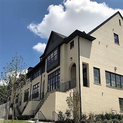 3 sided brick townhome, end unit.
