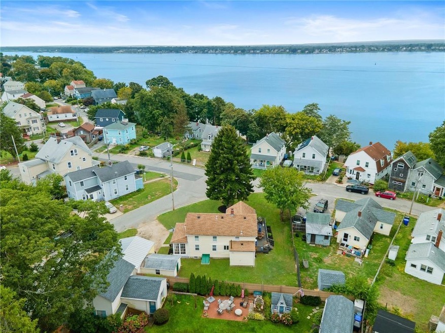 40 Jackson Ave, Riverside, RI 02915 - photo 1