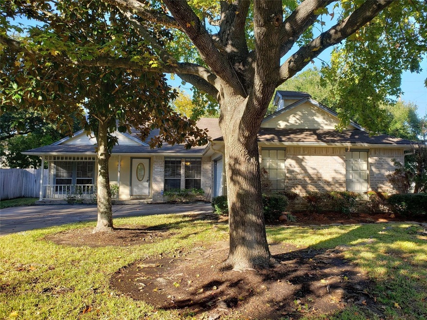 15502 Pebble Lake Dr, Houston, TX 77095 - photo 1