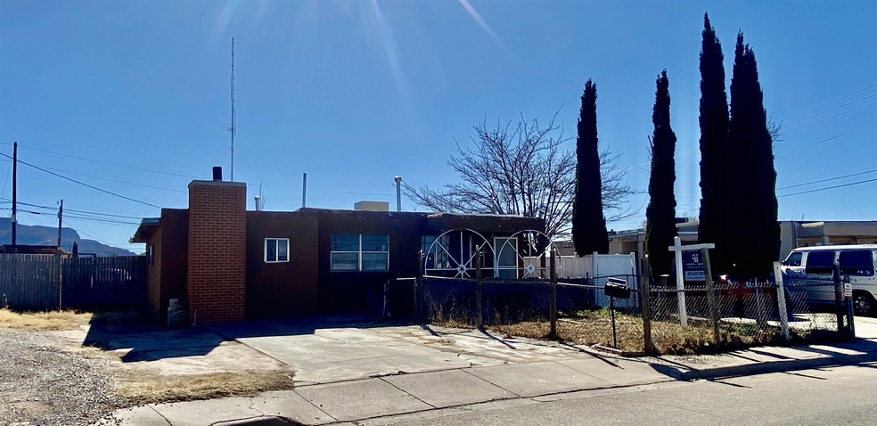 802 Arapaho Trail, Alamogordo, NM 88310 - photo 1