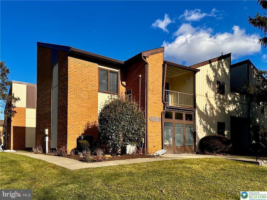 997K Village Round unit 104K, Allentown, PA 18106 - photo 1