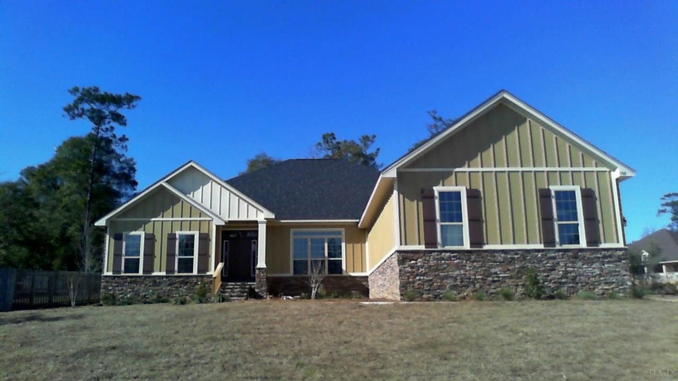 8768 Lupine Ln, Pensacola, FL 32526 - photo 1