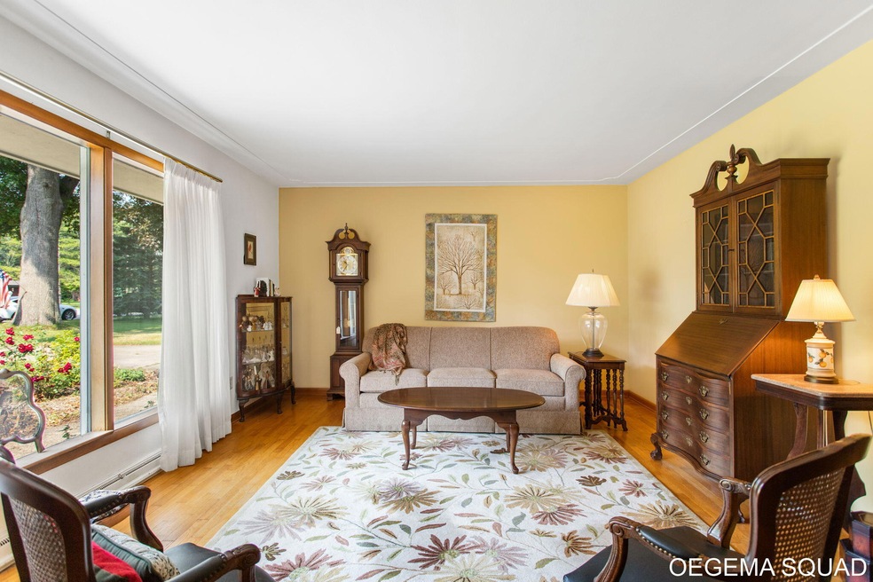 21-web-or-mls-1728 Eloise Dr, Muskegon-2