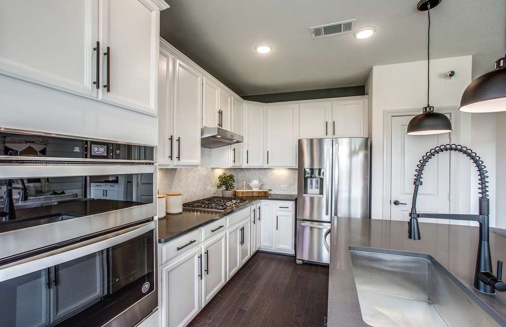 4035 Starbright St, Houston, TX 77018 - photo 1