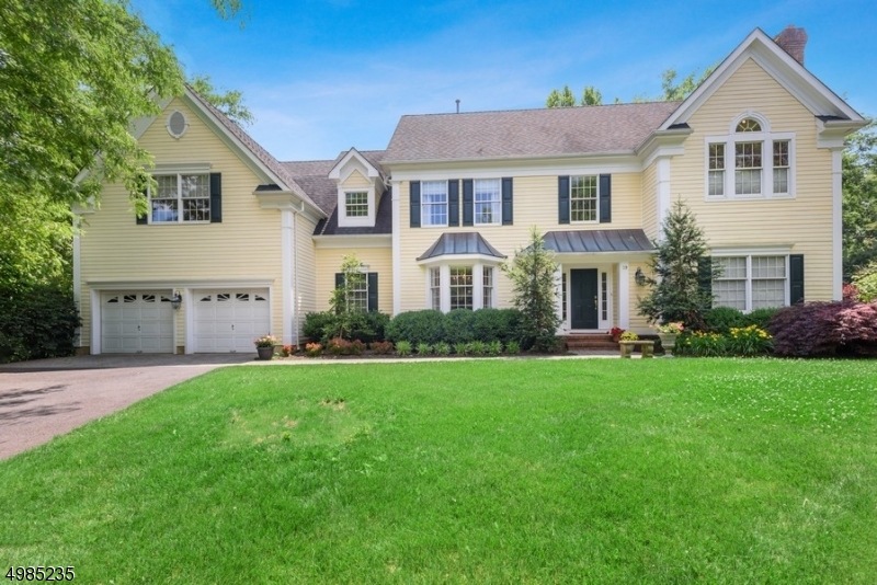 39 Stirling Rd, Bernardsville, NJ 07924 - photo 1