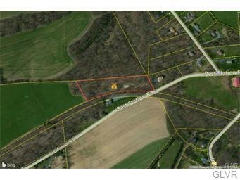 4865 Best Station Rd, Slatington, PA 18080 - photo 1