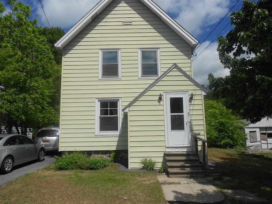 87 Park St, Gloversville, NY 12078 - photo 1