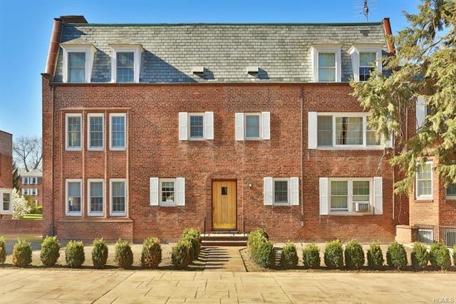 765 N Broadway unit 15A, Hastings On Hudson, NY 10706 - photo 1