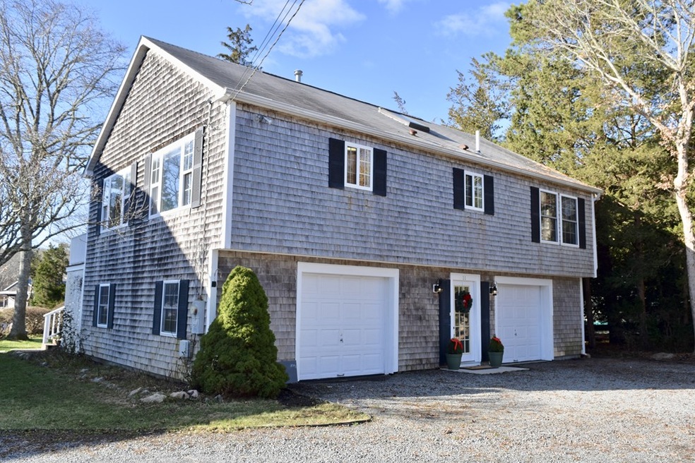 11 Blackhall Ct, Marion, MA 02738 - photo 1
