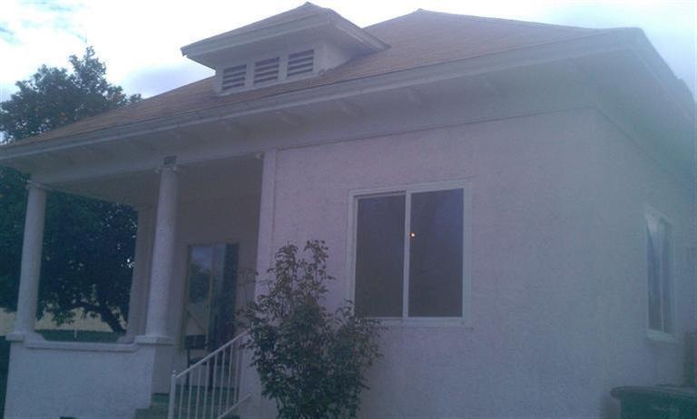 FRONT HOUSE FROM WEST SIDE