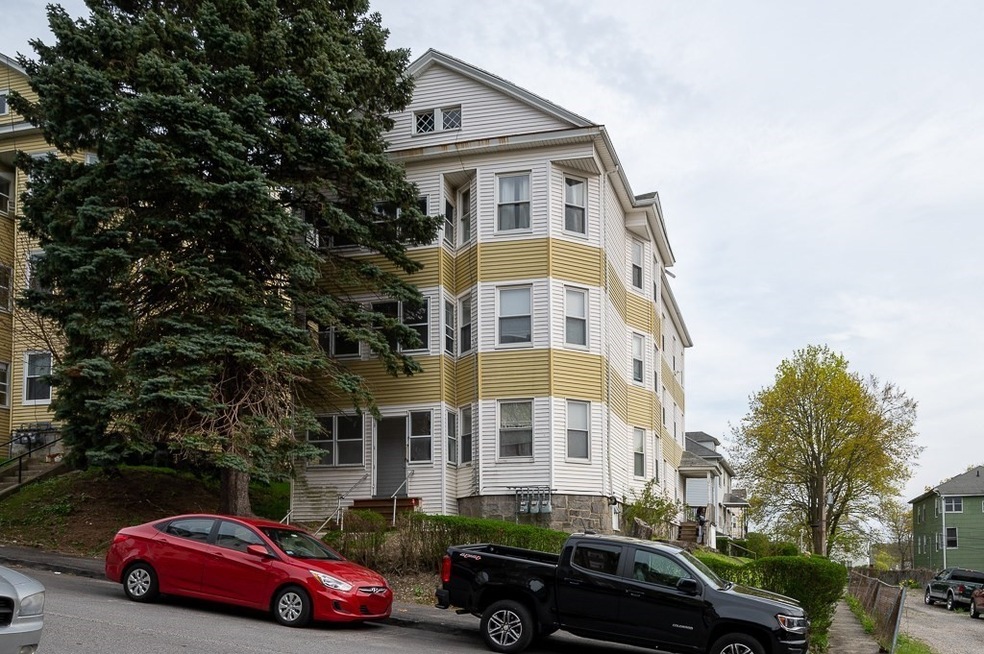 9 Caroline St, Worcester, MA 01604 - photo 1