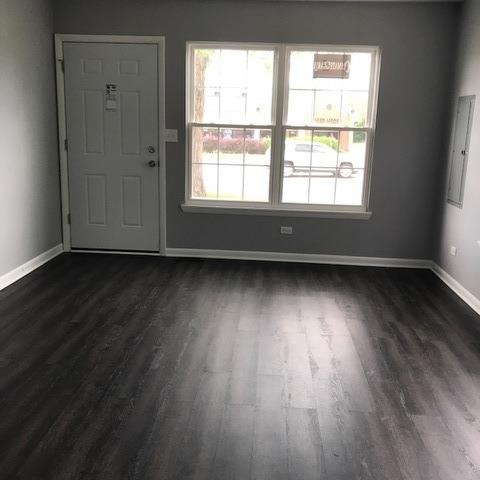 35289 N Green Bay Rd, Waukegan, IL 60085 - photo 1