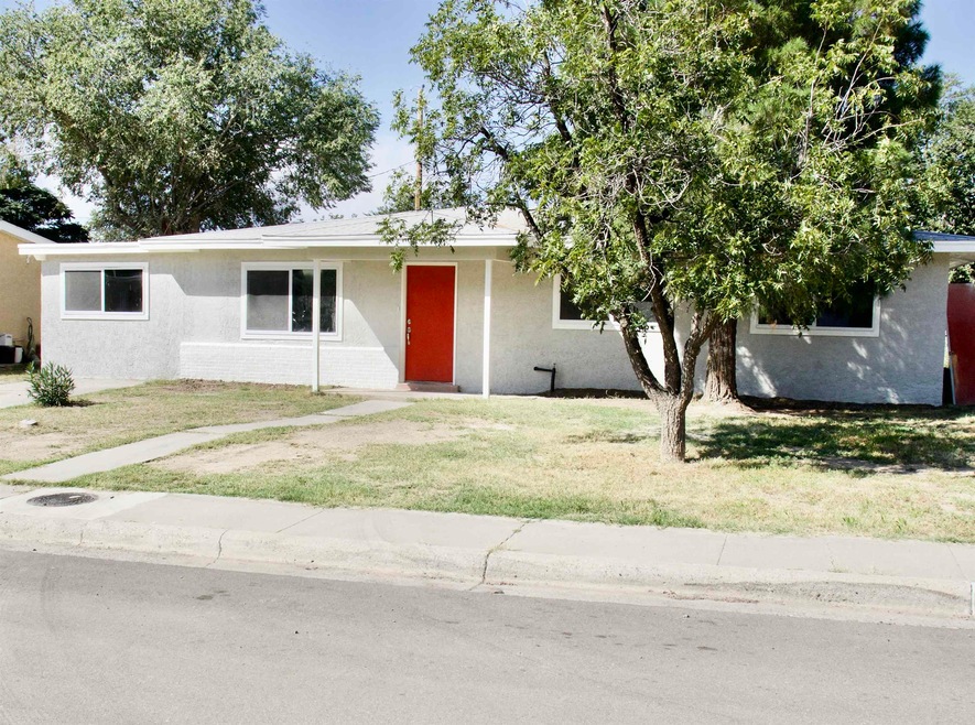 2407 Princeton Ave, Alamogordo, NM 88310 - photo 1