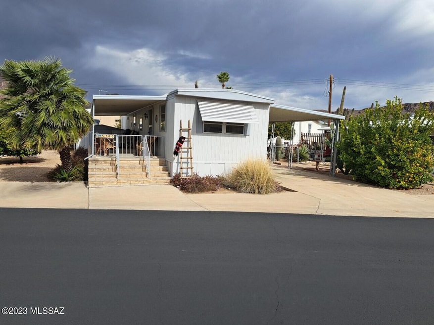 5700 W Lazy S St