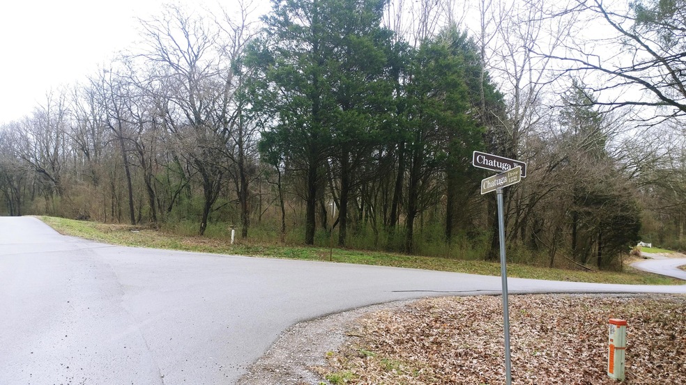 202 Chutuga Way photo 1