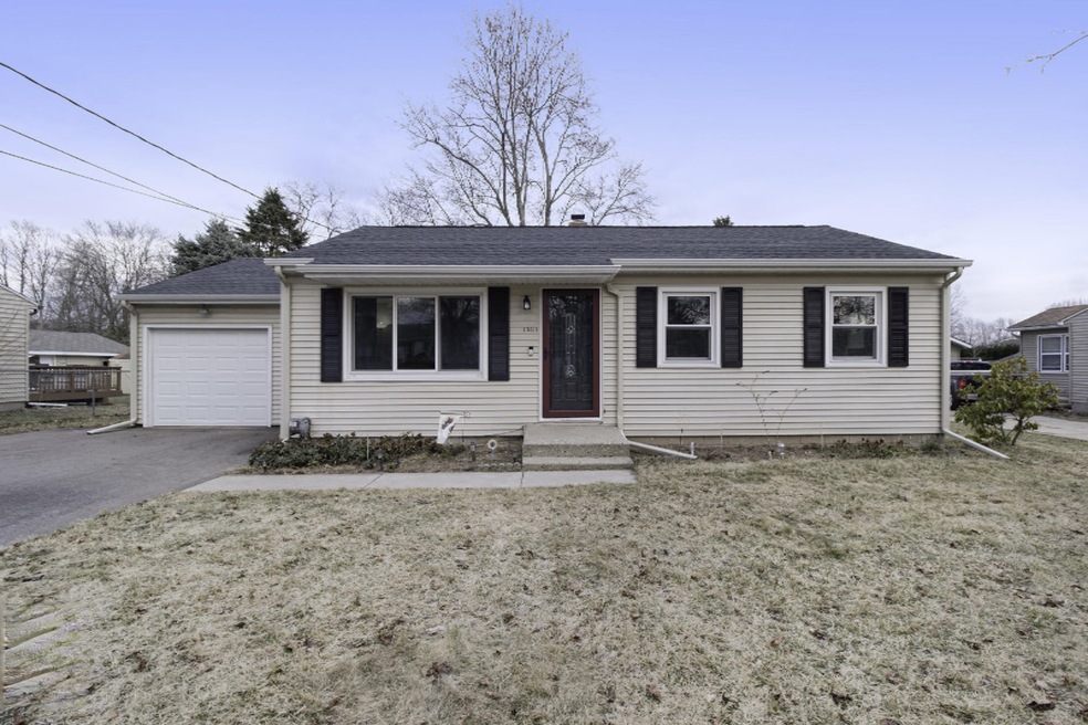 10411 Dewberry St, Portage, MI 49024 - photo 1