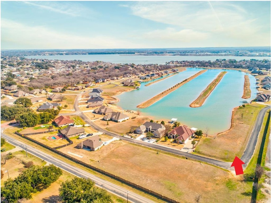 3610 Upper Lake Cir, Granbury, TX 76049 - photo 1