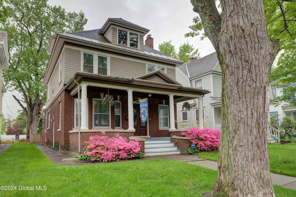 Sold $305,000 • Co-Listing Agent