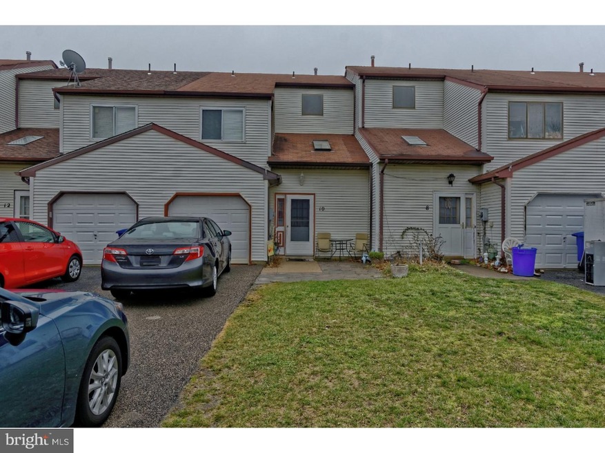 10 Cinnamon Dr unit 10, Lumberton, NJ 08048 - photo 1