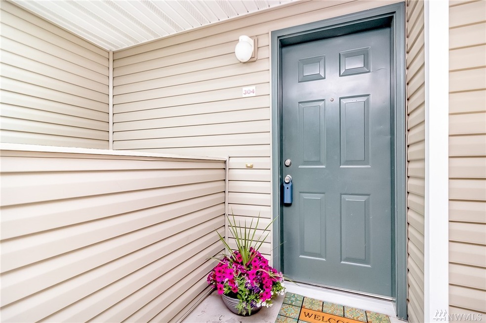 2001 120th Place SE unit 4-304, Everett, WA 98208 - photo 1