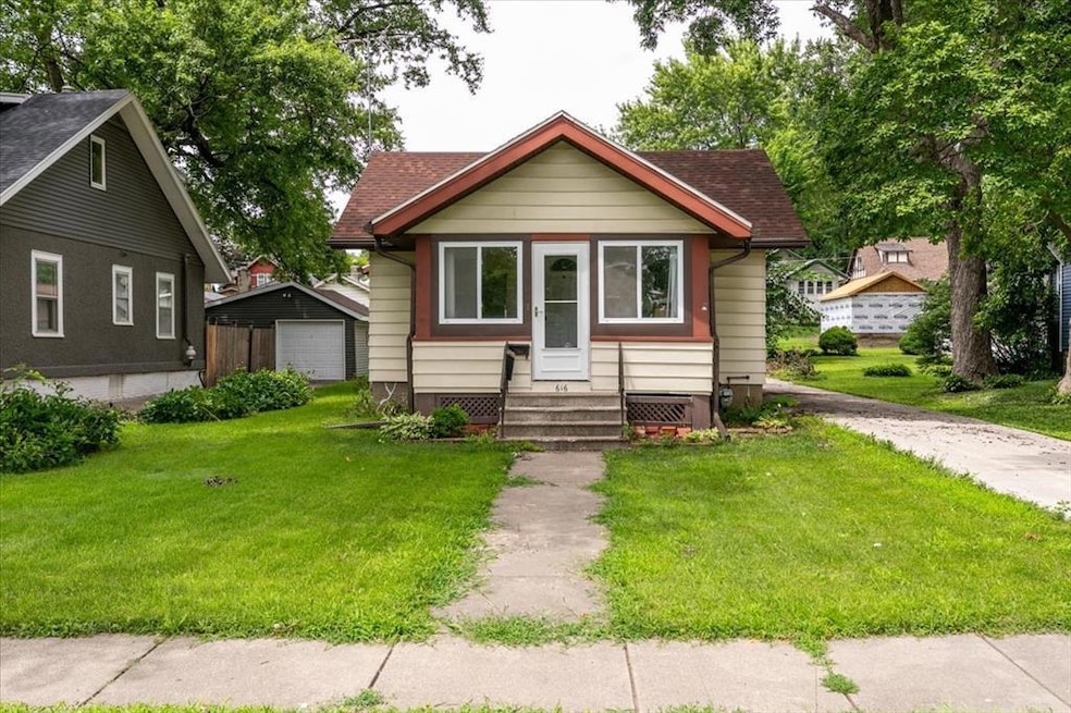 616 4th St, West Des Moines, IA 50265 - photo 1