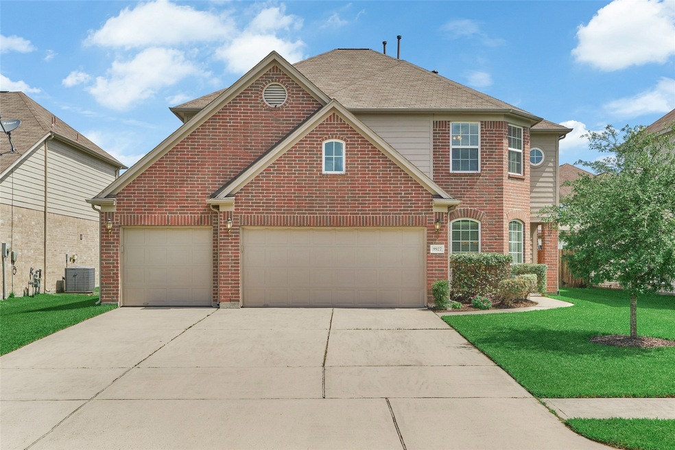 Welcome home to 9927 Tulip Street! Located in Montgomery Creek Ranch this home boasts 6 bedrooms, 3.5 baths and a huge 3 car garage!