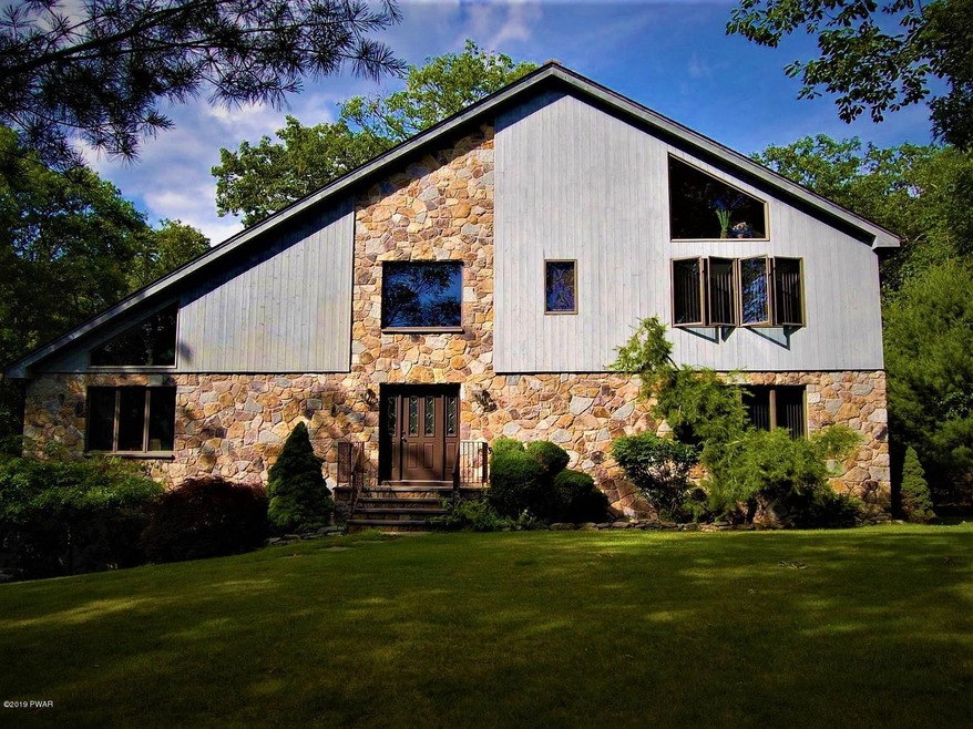 190 Oak Ridge Dr, Milford, PA 18337 - photo 1