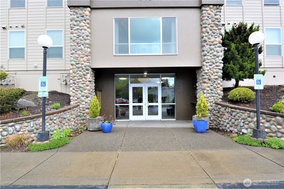 1548 River Rd unit 107, Longview, WA 98632 - photo 1