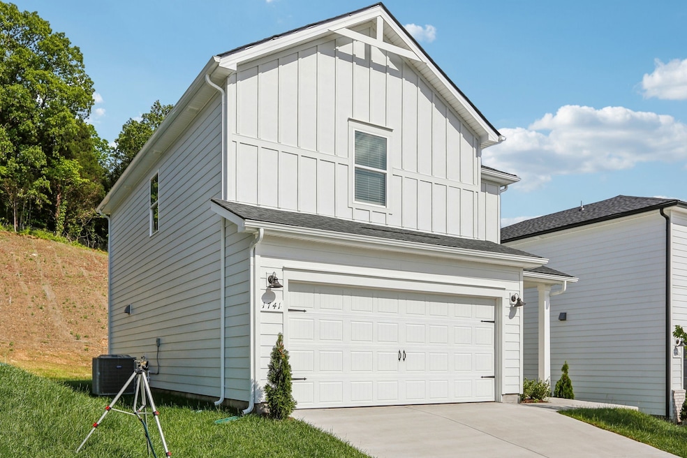 For Rent $1,975/month • Co-Listing Agent