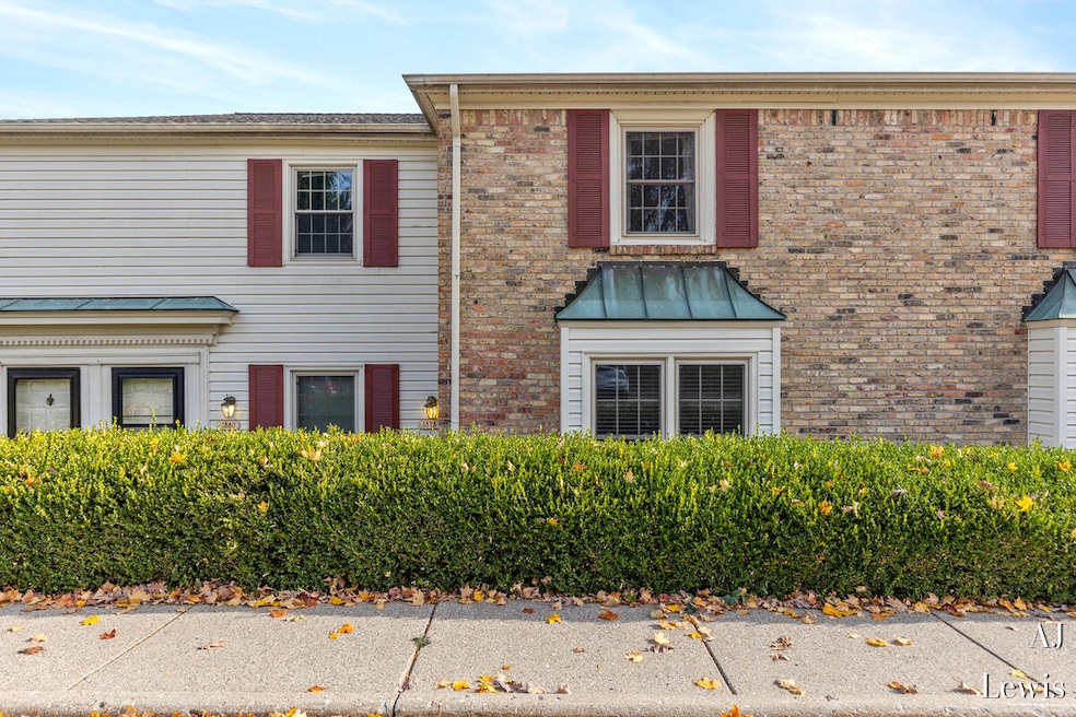 1878 Georgetown Dr SE unit 40, Grand Rapids, MI 49506 - photo 1