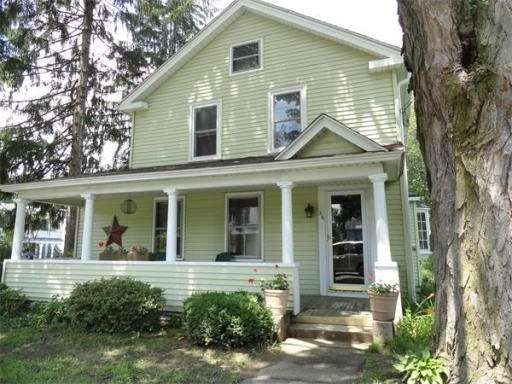 36 Holyoke St, Northampton, MA 01060 - photo 1