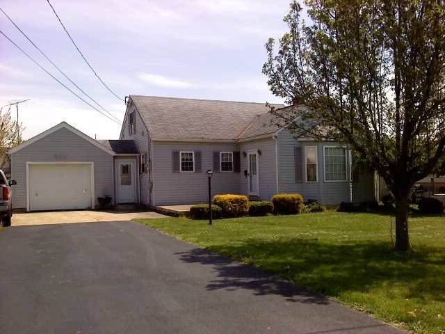 334 N Jefferson St, Loudonville, OH 44842 - photo 1