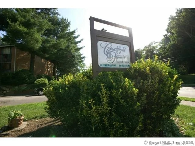 333 Vincellette St unit 152, Bridgeport, CT 06606 - photo 1