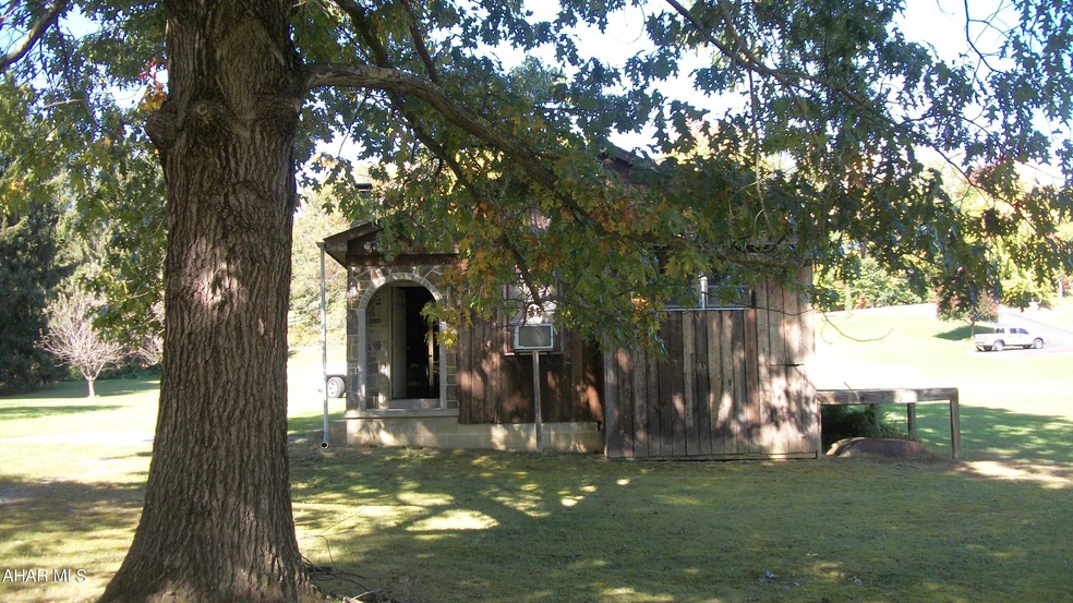 135 Pinewoods (2)