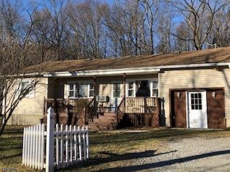 916 Five Points Ln, Newton, NJ 07860 - photo 1