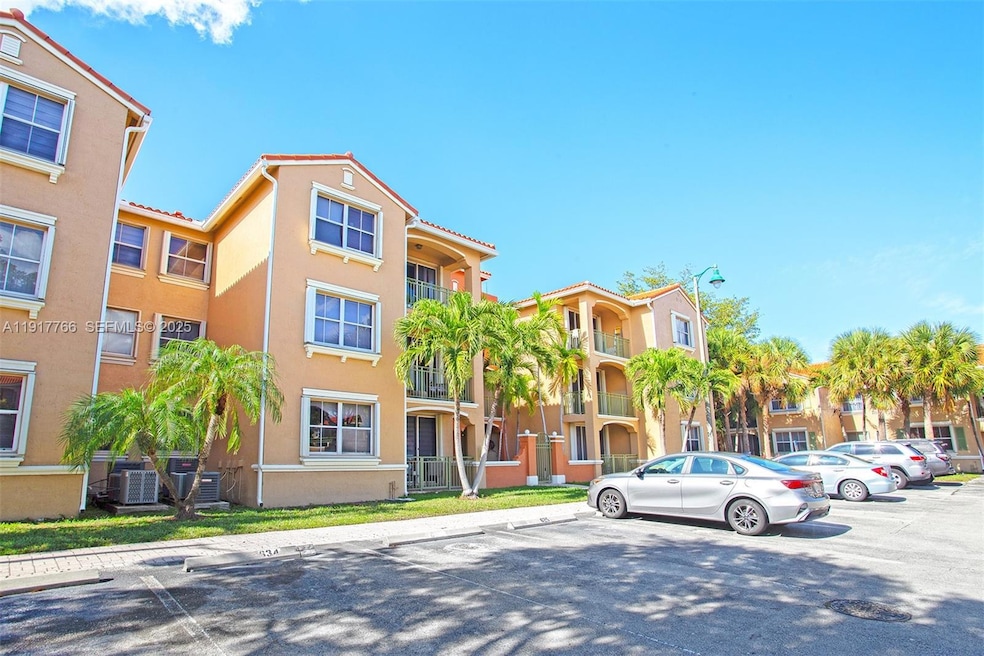 6670 NW 114th Ave unit 624, Doral, FL 33178 - photo 1