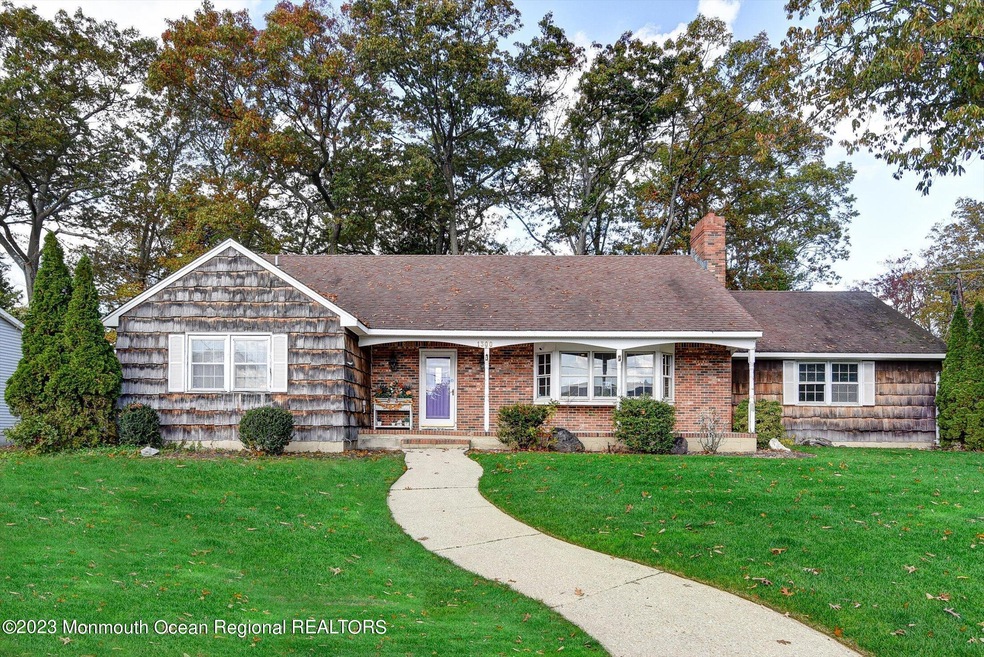 1300 Lenape Trail, Manasquan, NJ 08736 - photo 1