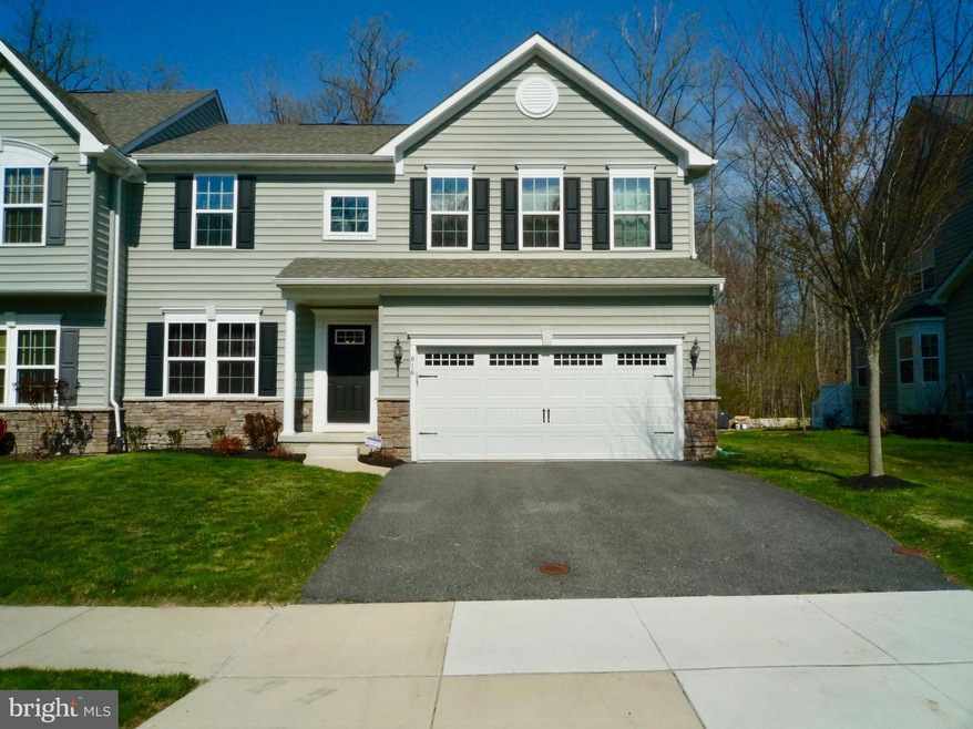 816 N Aikens Tavern Ct, Newark, DE 19702 - photo 1