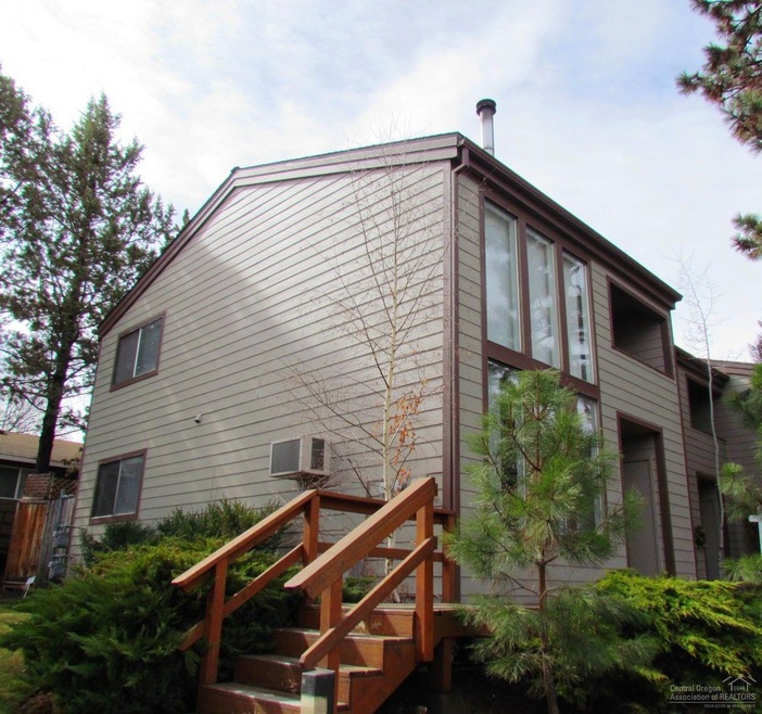 2153 NW Hill St unit 4, Bend, OR 97703 - photo 1