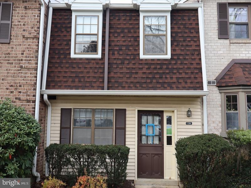 238 Glen Place unit 238, McKinley, PA 19027 - photo 1