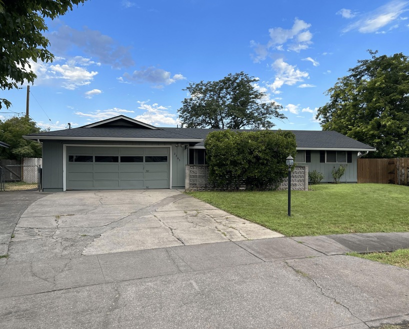 2365 Jubilant Ave, Medford, OR 97504 - photo 1